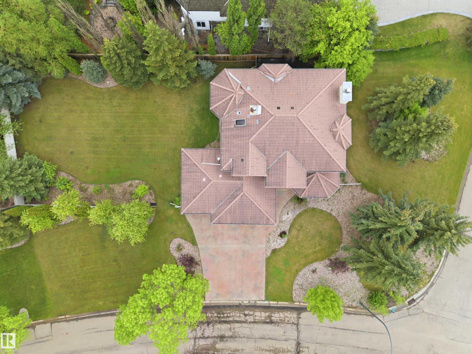 521 ESTATE DR - 50