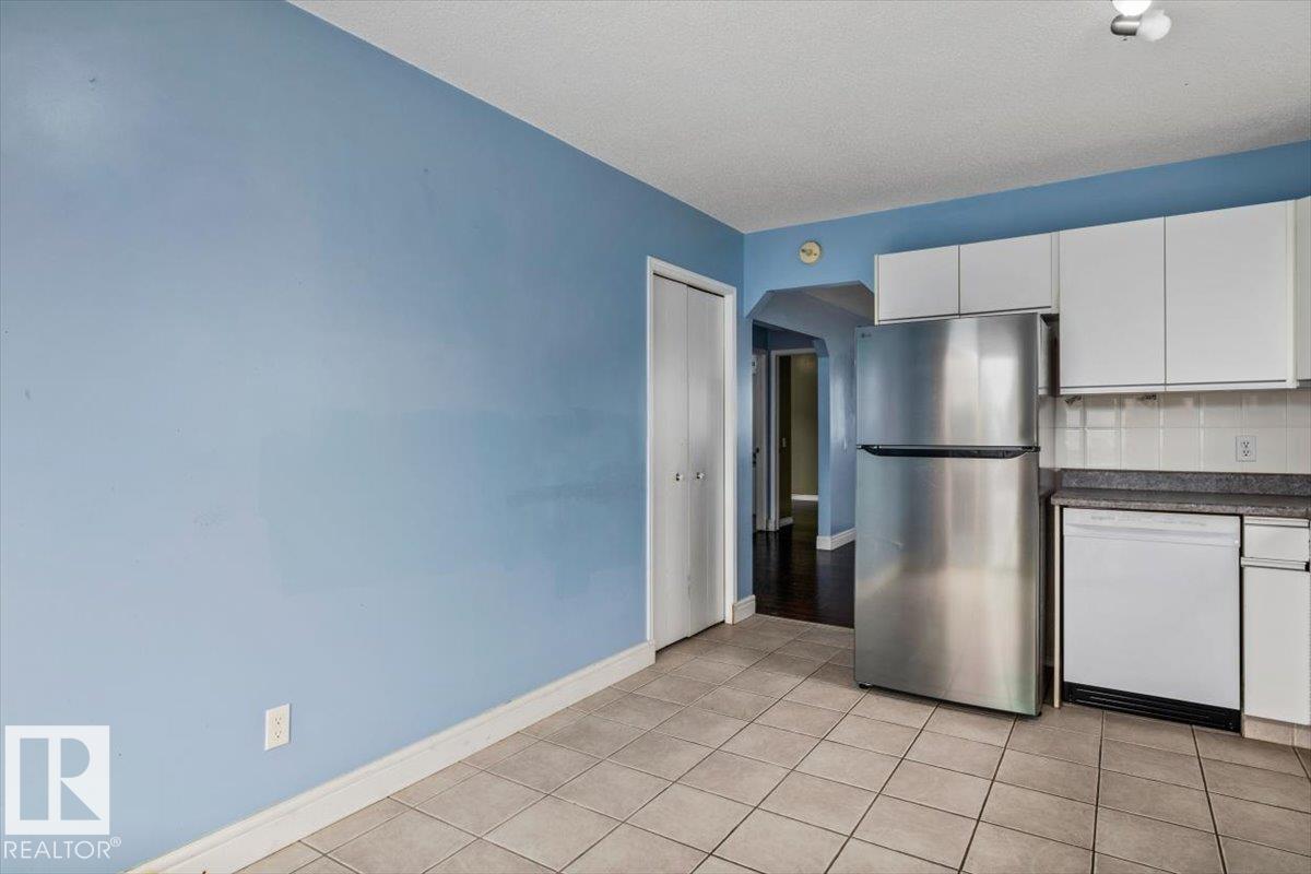 8103 154 AV NW - 12