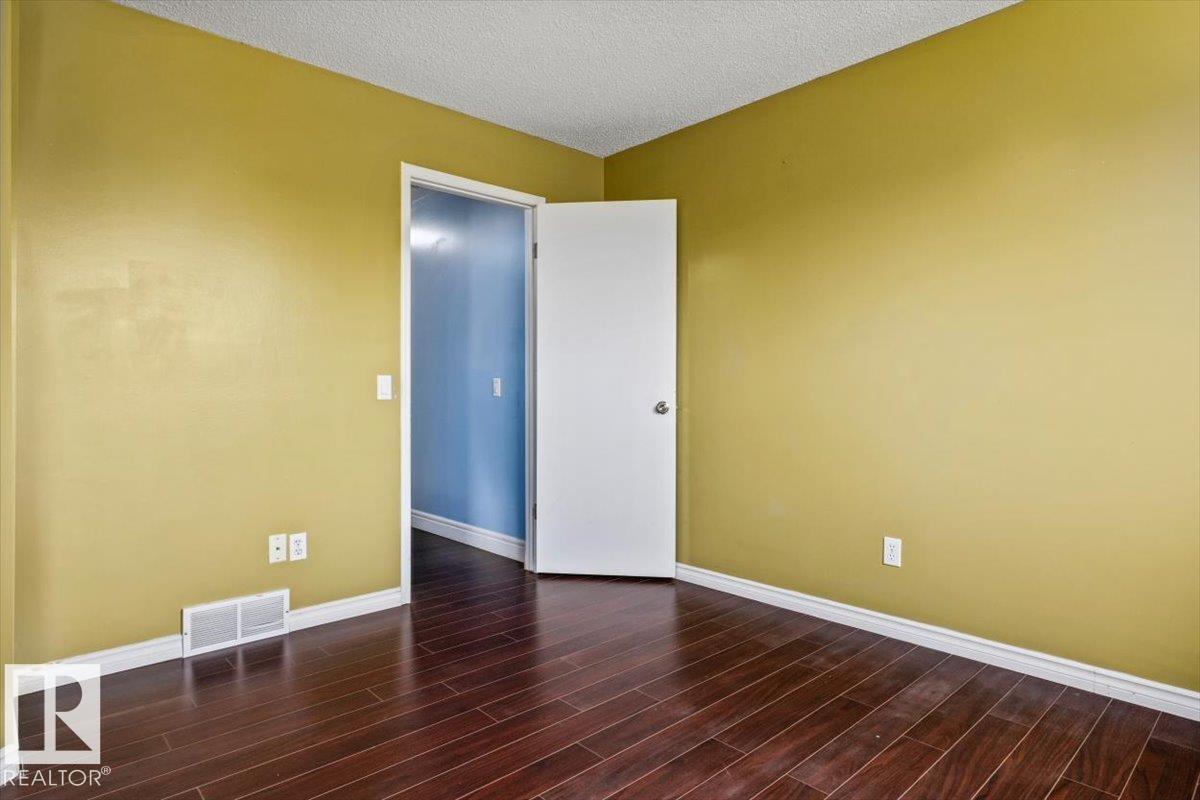 8103 154 AV NW - 18