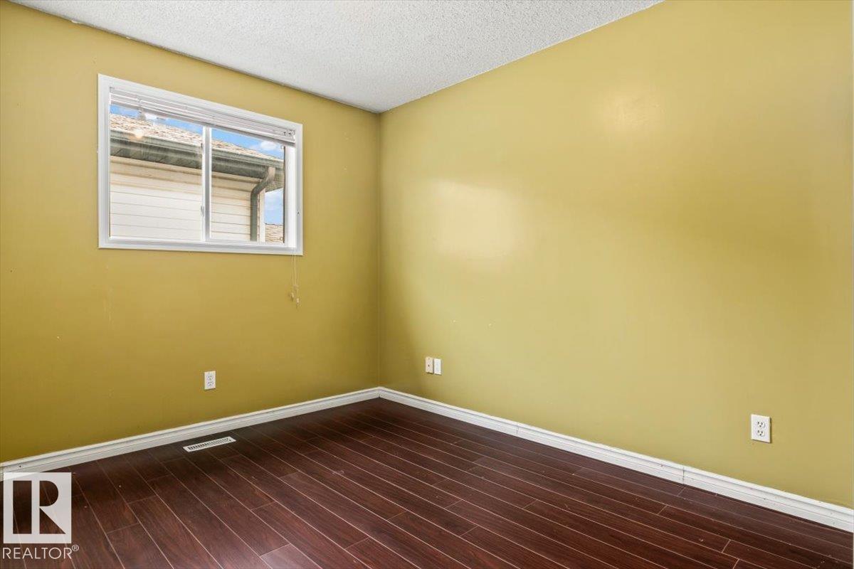 8103 154 AV NW - 20