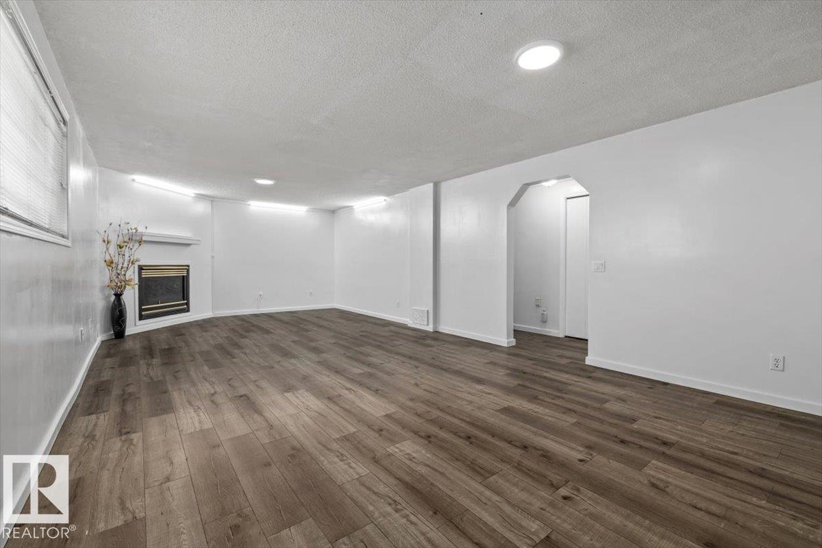 8103 154 AV NW - 22