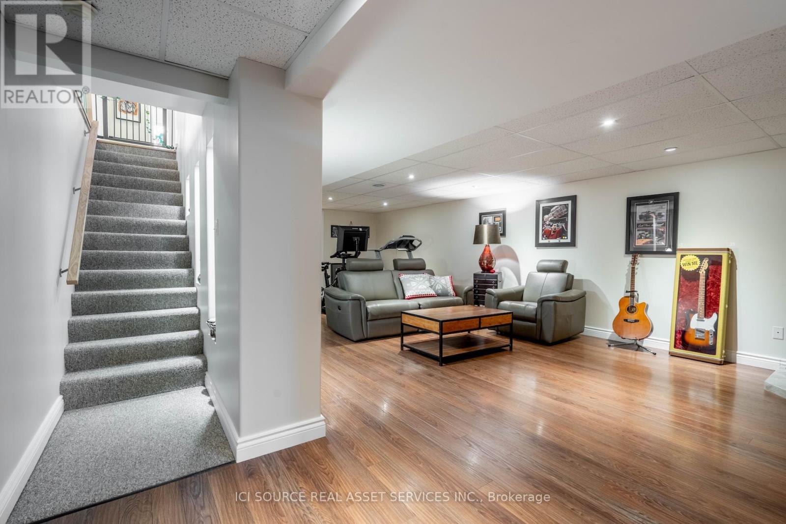 19241 RICHMOND COURT - 20
