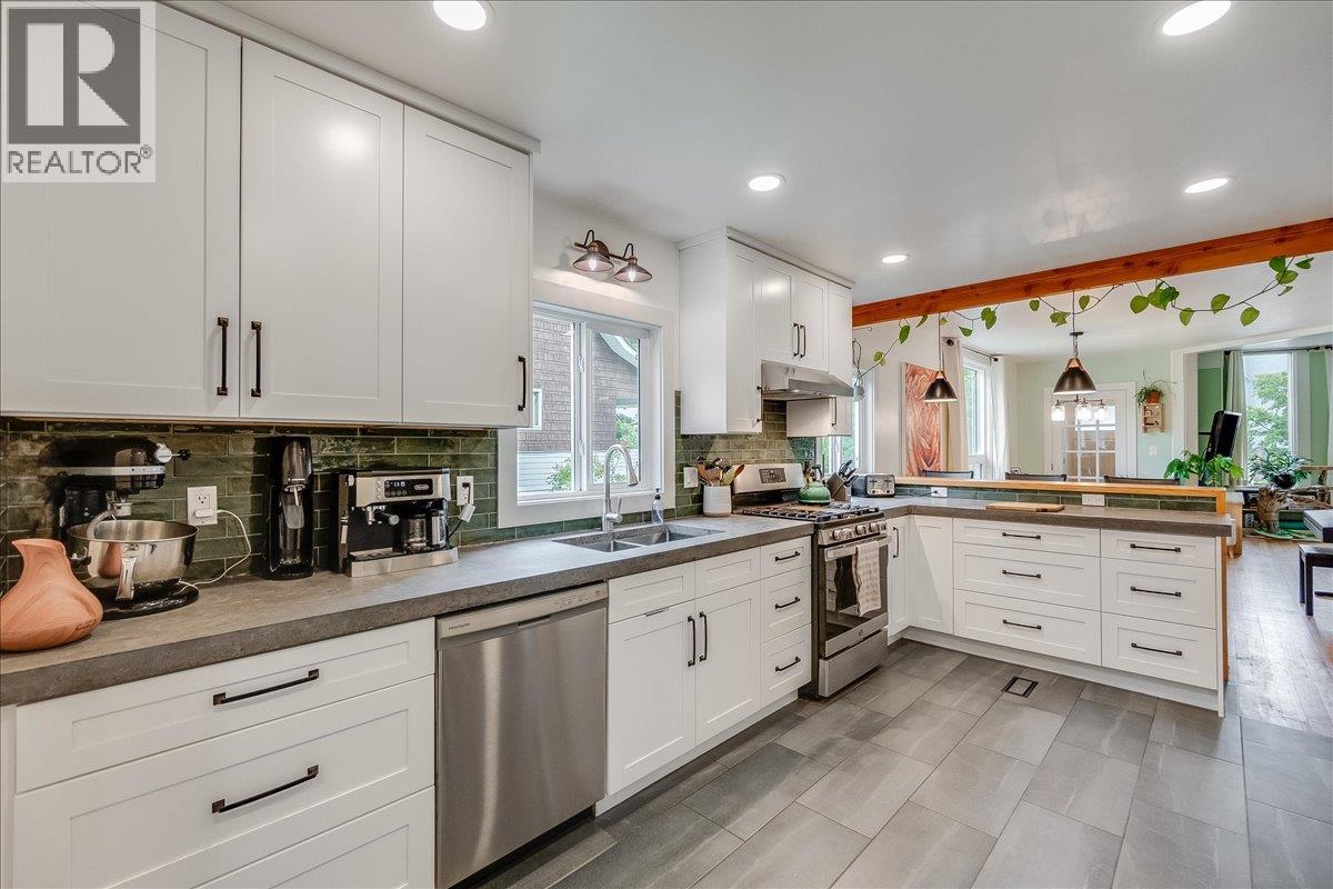 720 Latimer Street - 8