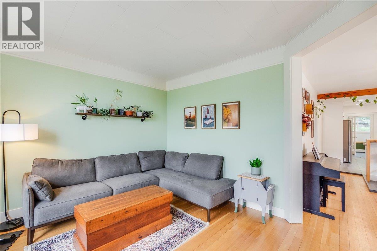 720 Latimer Street - 11