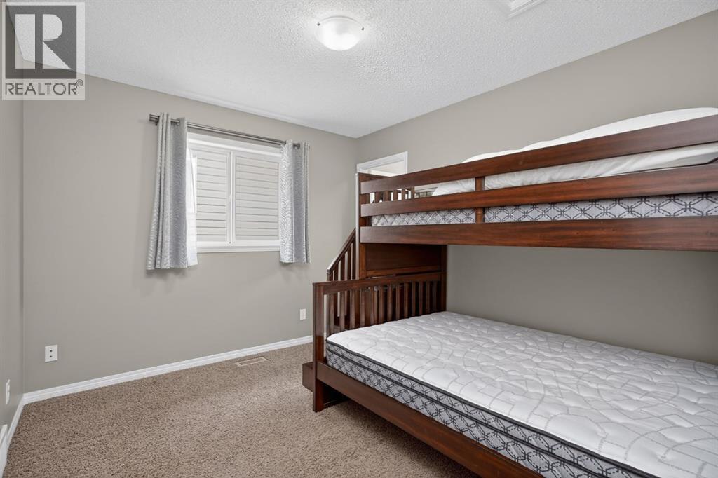 112 Kincora Glen Road NW - 32