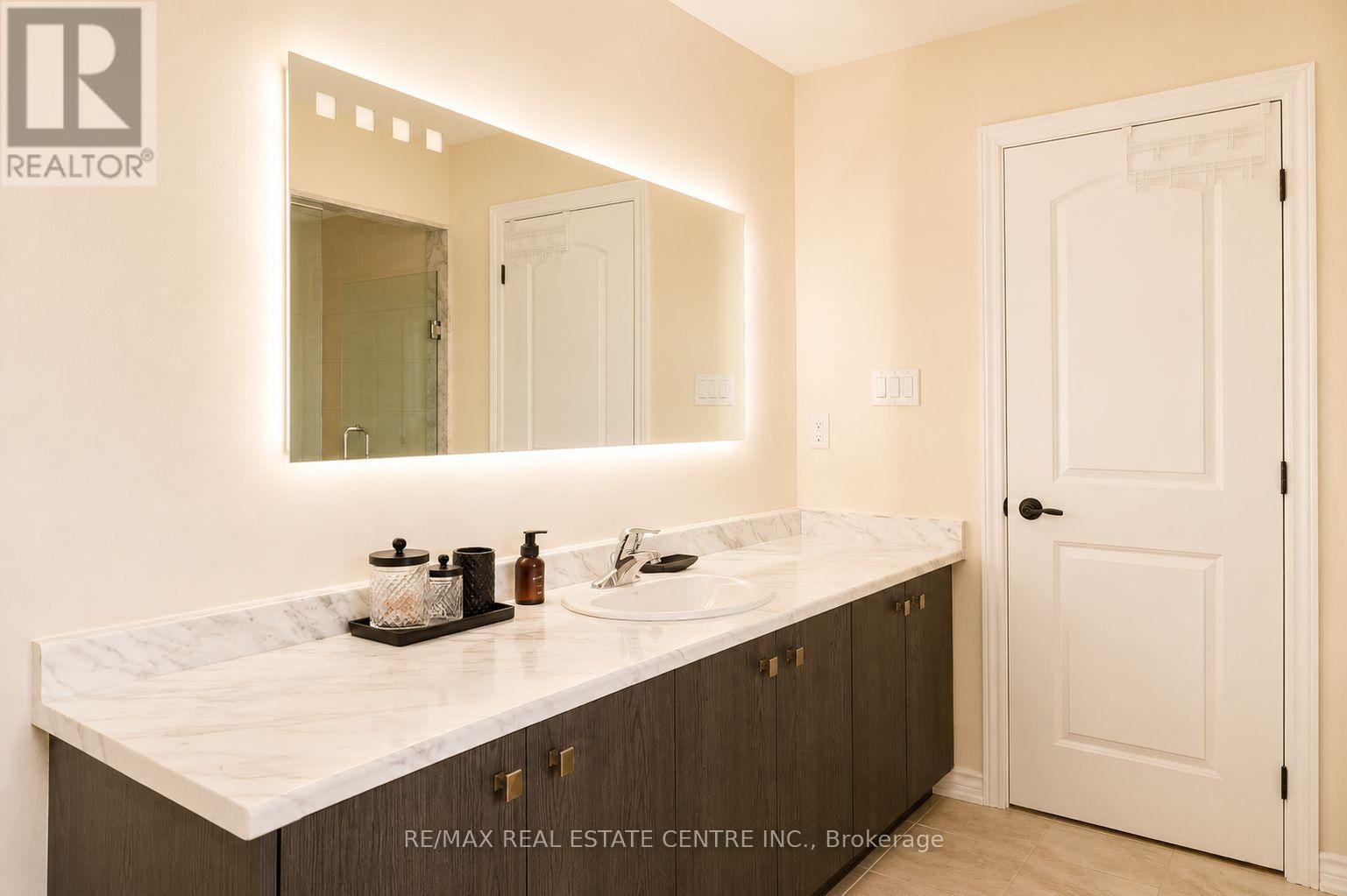 4-bedroom home for sale at 15 CAHILL DRIVE, Brantford ON · photo 32 of 50