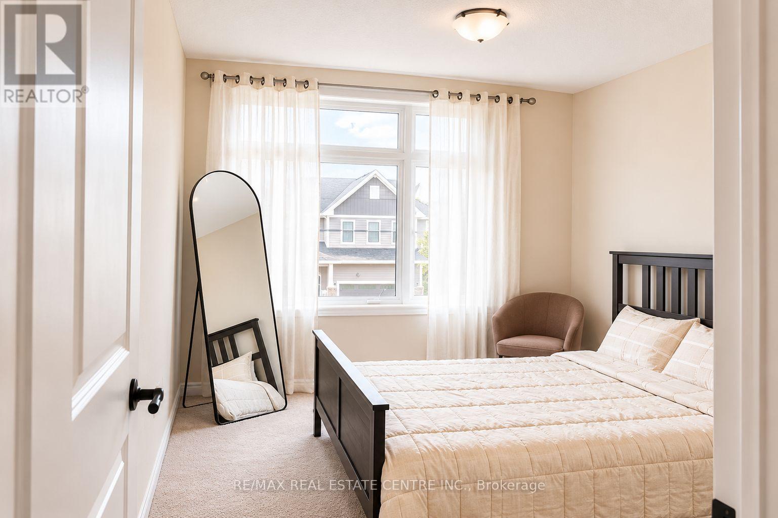4-bedroom home for sale at 15 CAHILL DRIVE, Brantford ON · photo 33 of 50