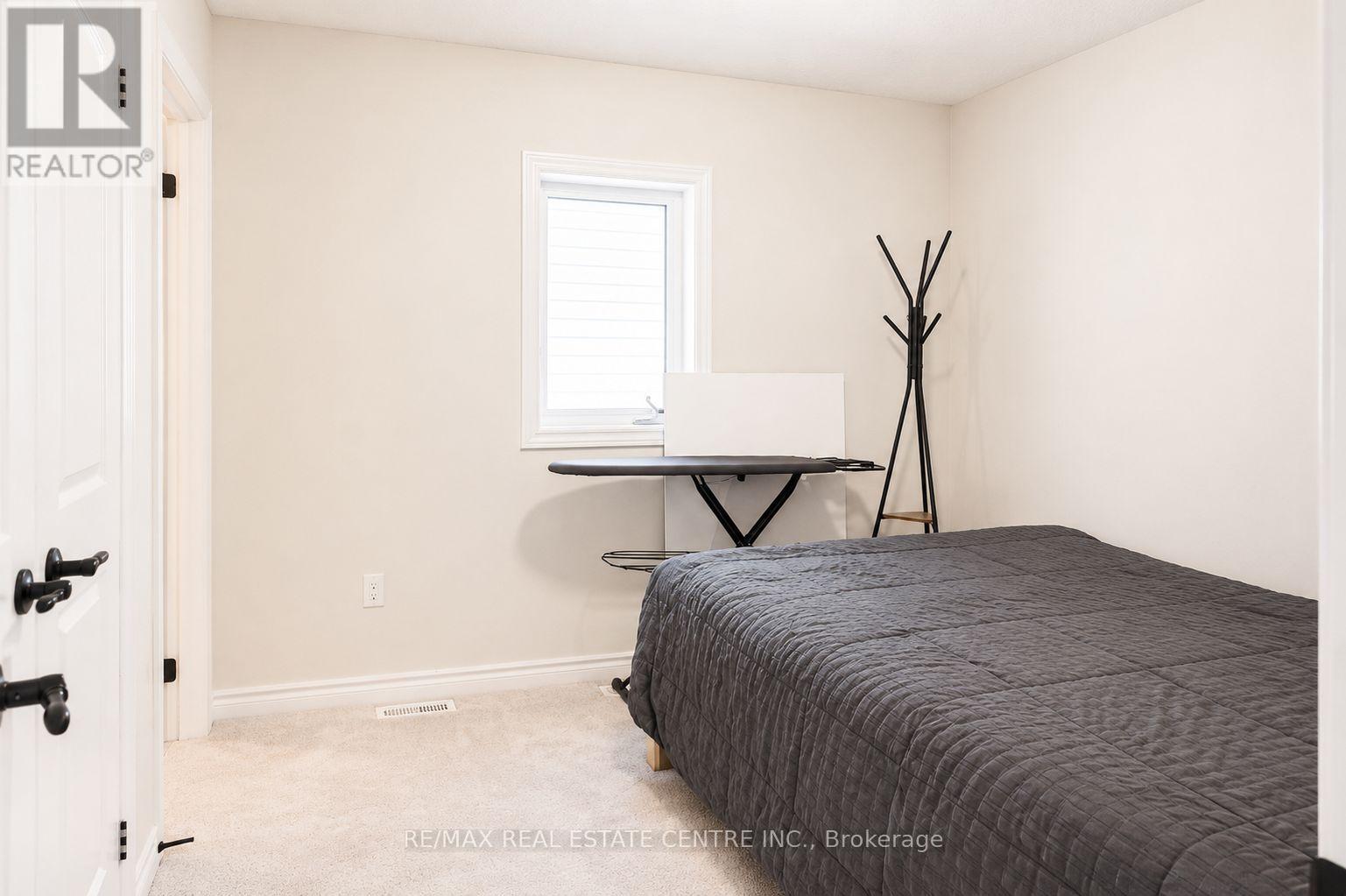 4-bedroom home for sale at 15 CAHILL DRIVE, Brantford ON · photo 35 of 50