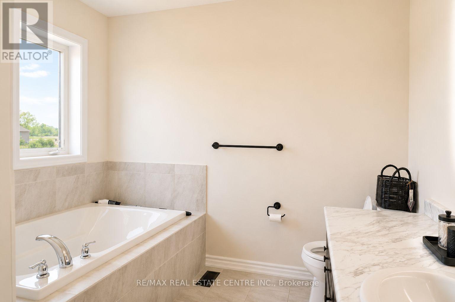 4-bedroom home for sale at 15 CAHILL DRIVE, Brantford ON · photo 39 of 50
