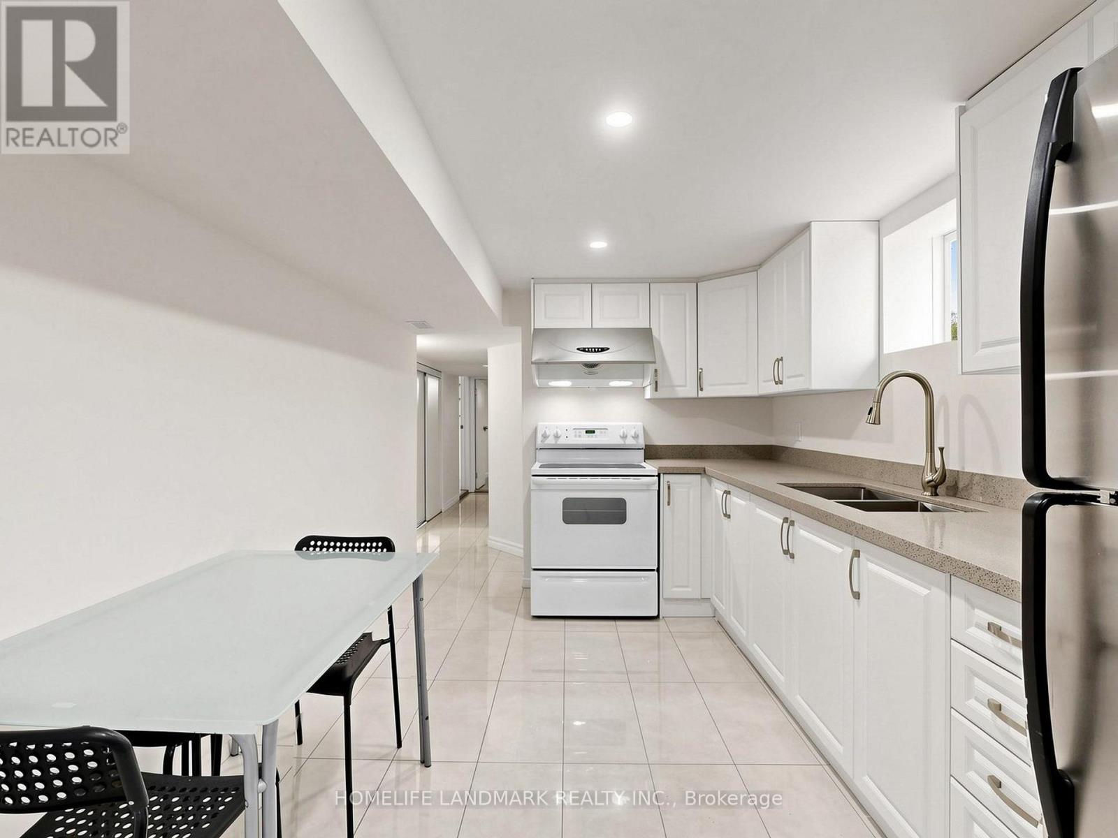 4 HINES DRIVE - 22