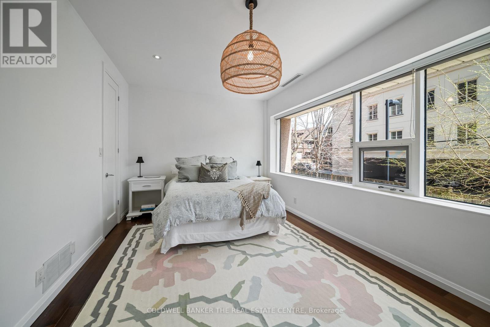 #206 447 WALMER ROAD - 24