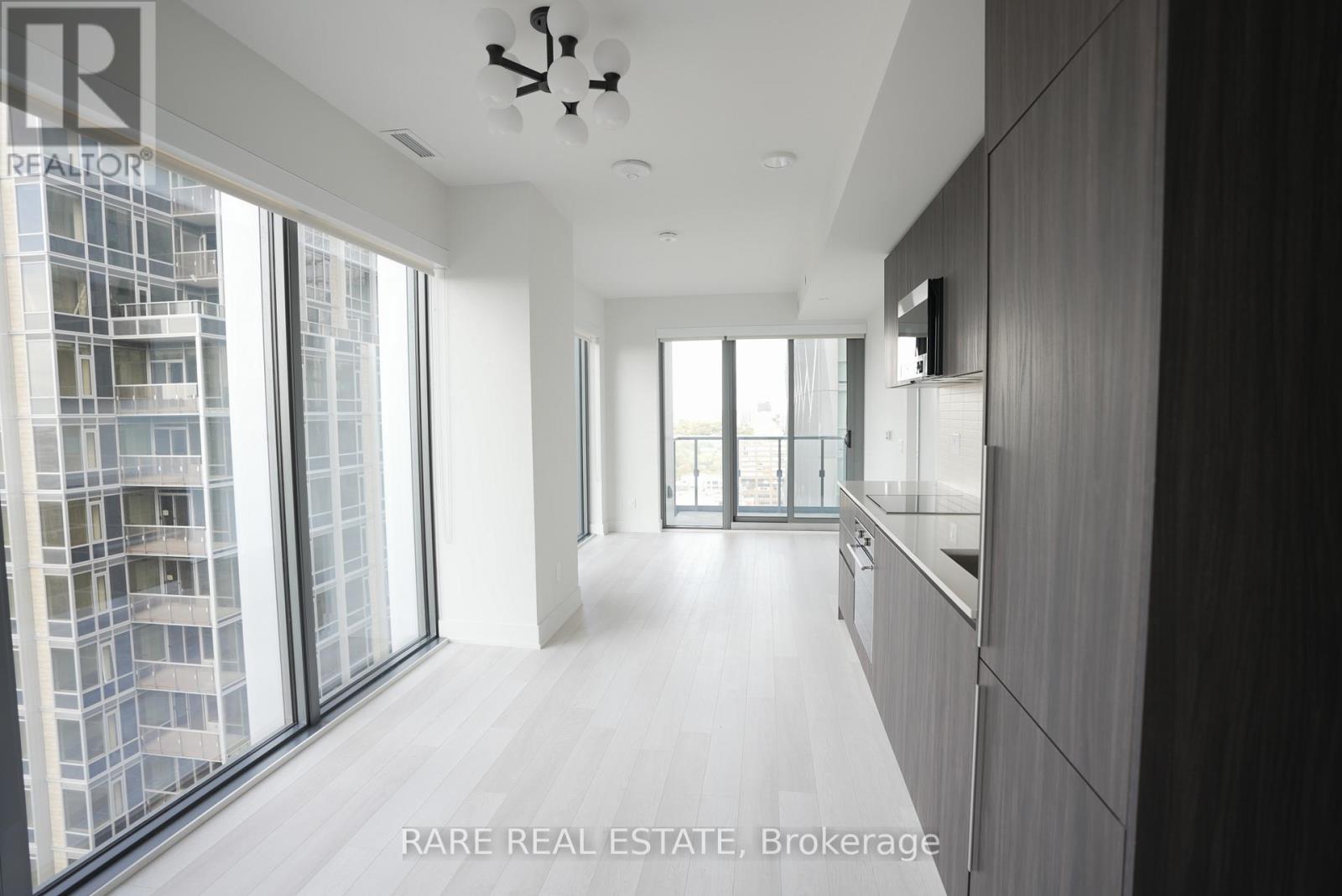 Listing photo of 2502 - 8 CUMBERLAND STREET