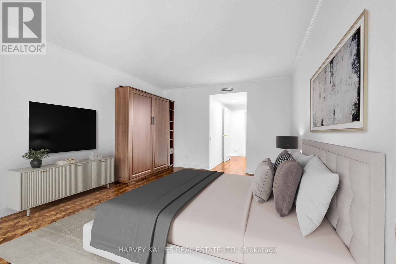 #310 4 LOWTHER AVENUE - 8