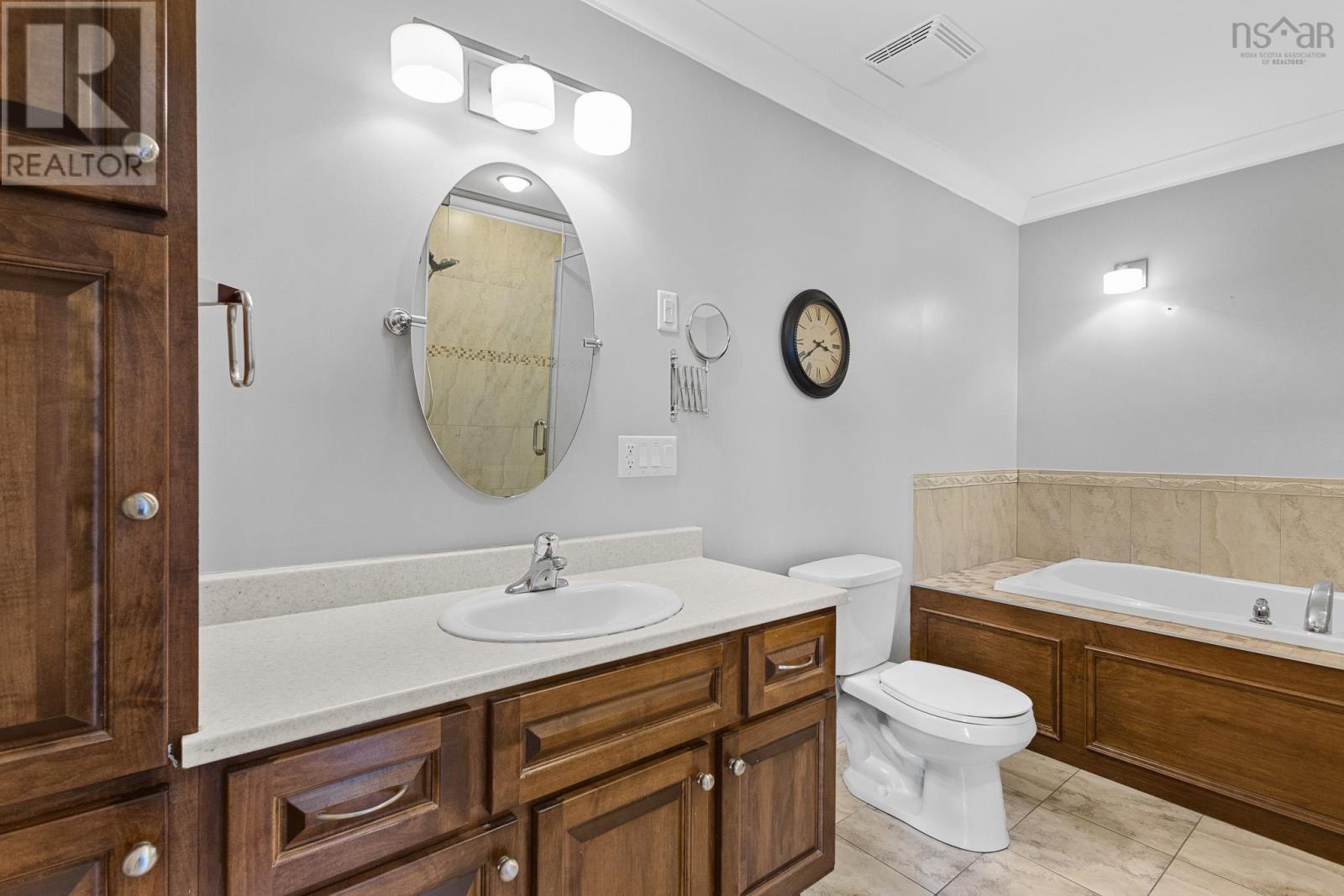 Property 35 of 49 of 24 Bosun Run