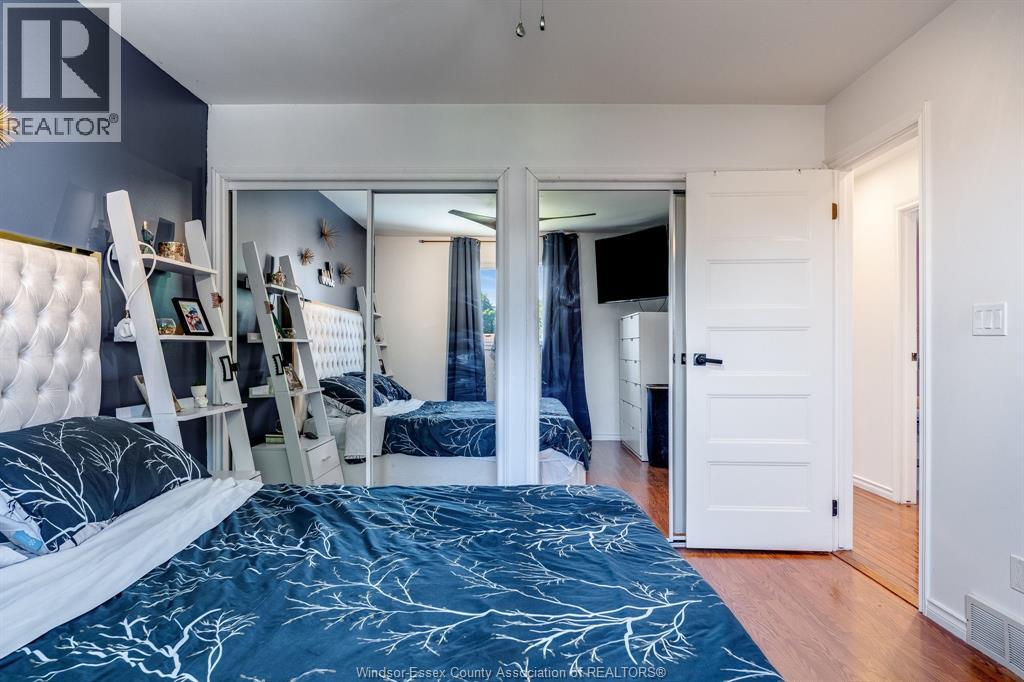 1615 ELMWOOD AVENUE - 14