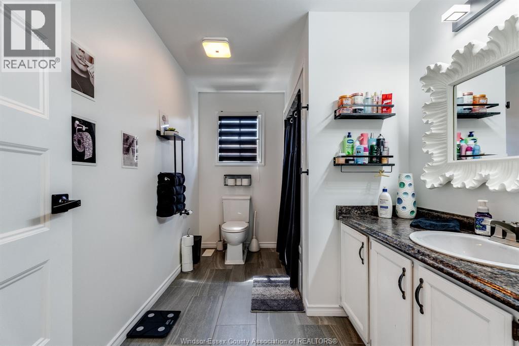 1615 ELMWOOD AVENUE - 15