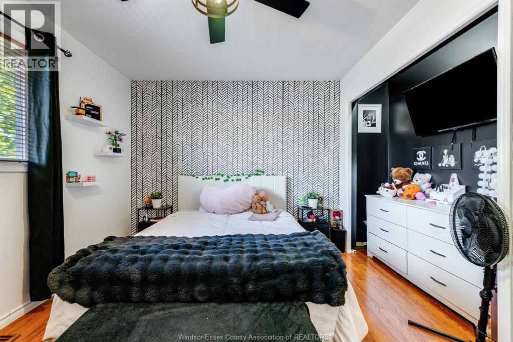 1615 ELMWOOD AVENUE - 17