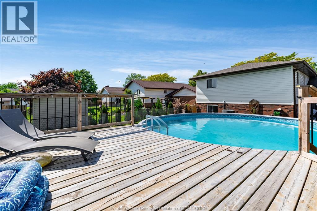 1615 ELMWOOD AVENUE - 38