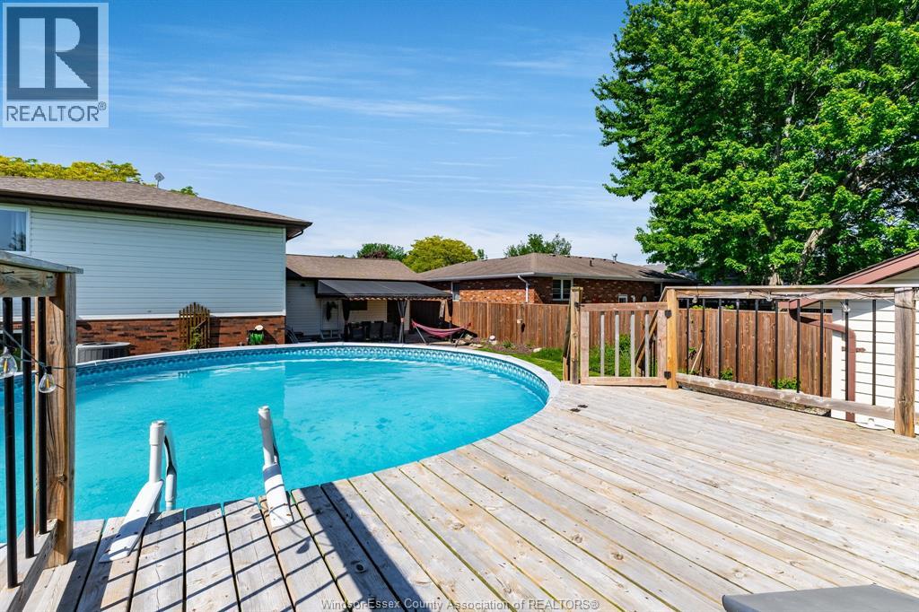 1615 ELMWOOD AVENUE - 39
