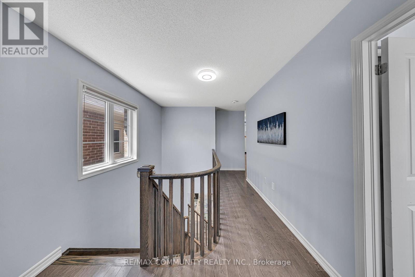 1055 FOXTAIL CRESCENT - 24