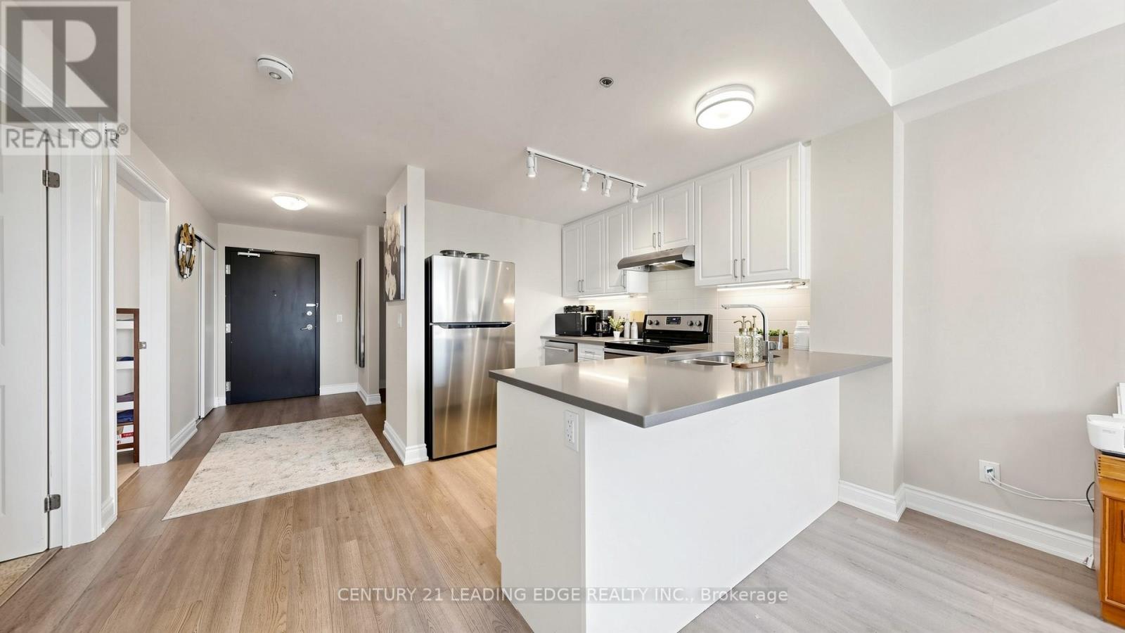#208 21 BROOKHOUSE DRIVE - 13