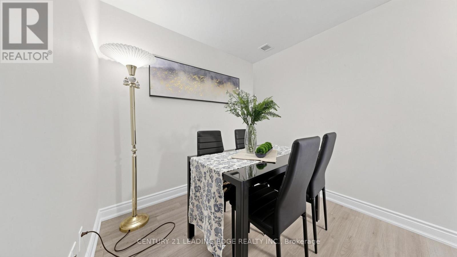 #208 21 BROOKHOUSE DRIVE - 18