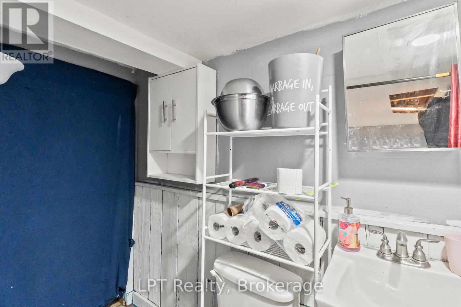 4 TIFFANY PLACE - 22