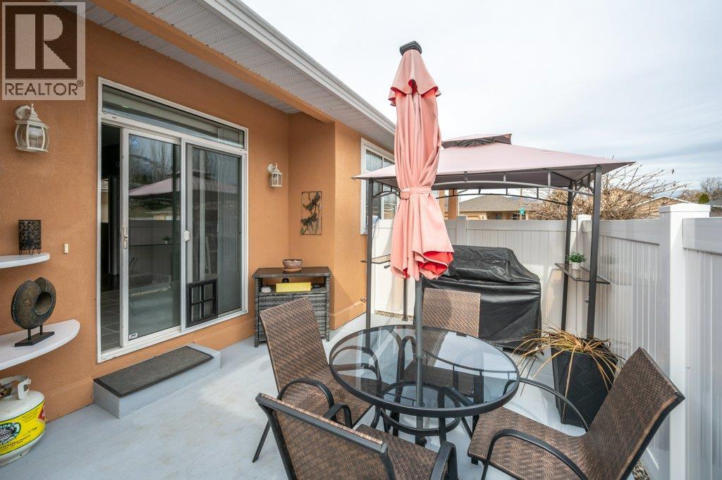 247 Willows Place, Oliver
