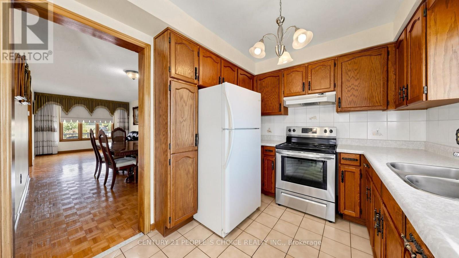145 CHANCELLOR DRIVE - 12