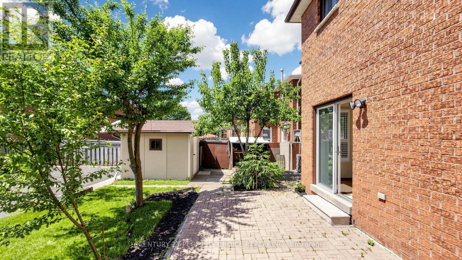 145 CHANCELLOR DRIVE - 44