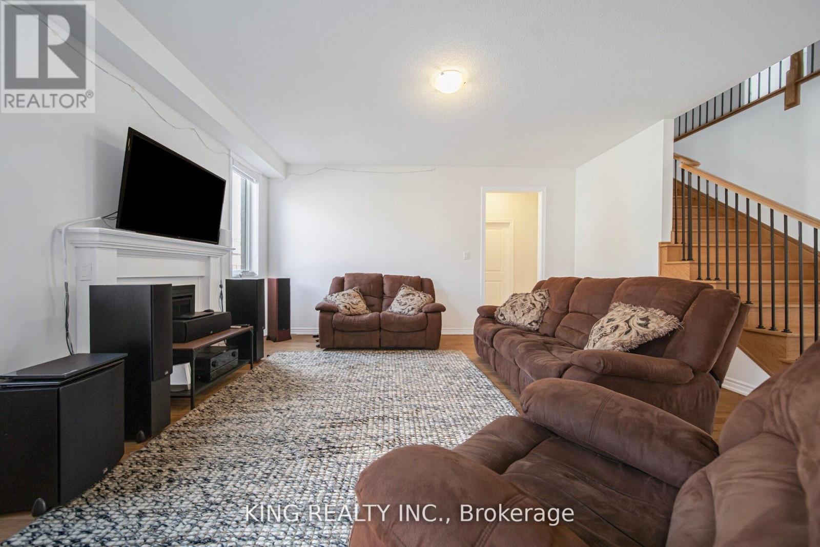 69 LAWRENCE D. PRIDHAM AVENUE - 11
