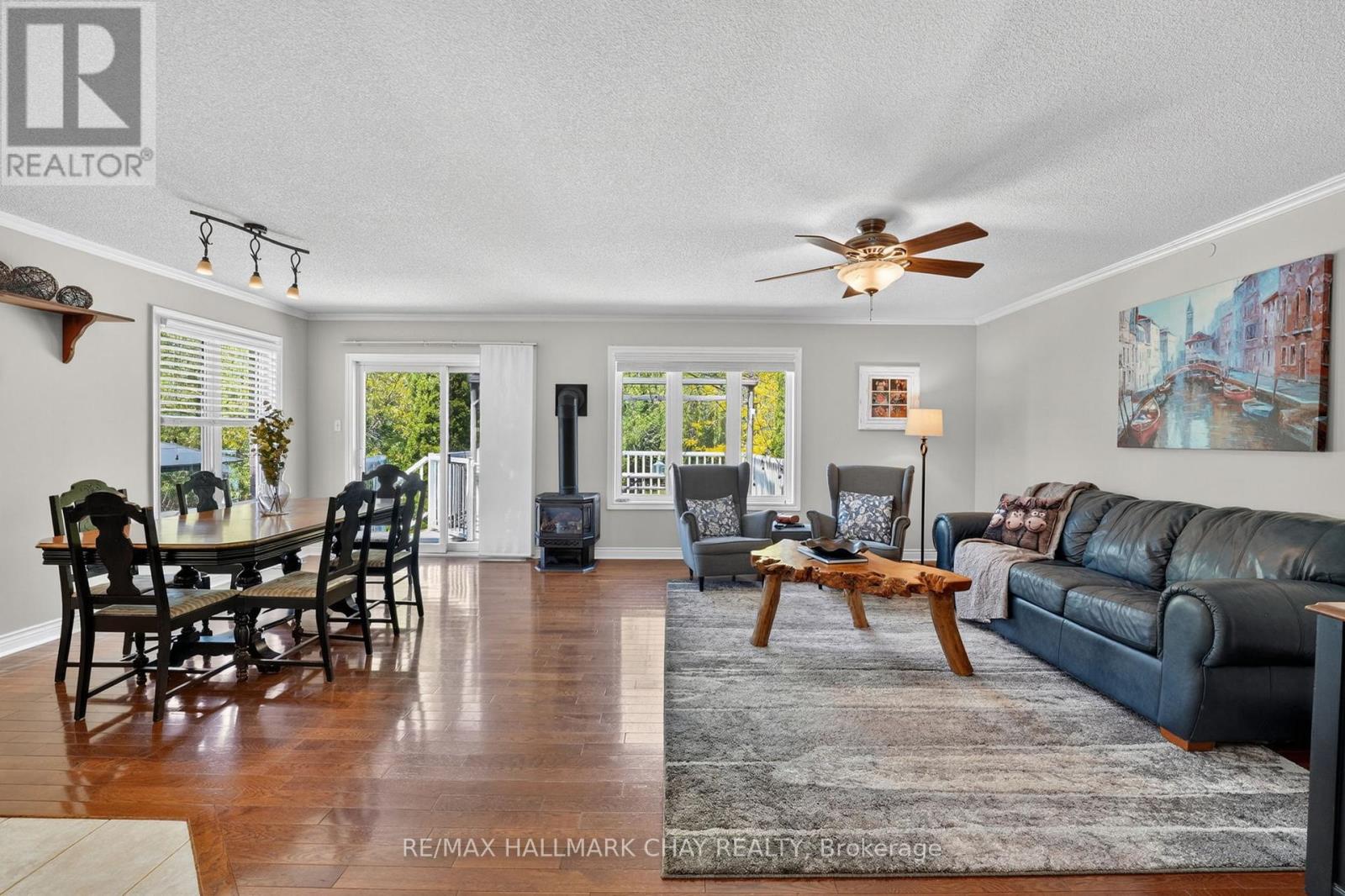 55 BURBANK CIRCLE - 12
