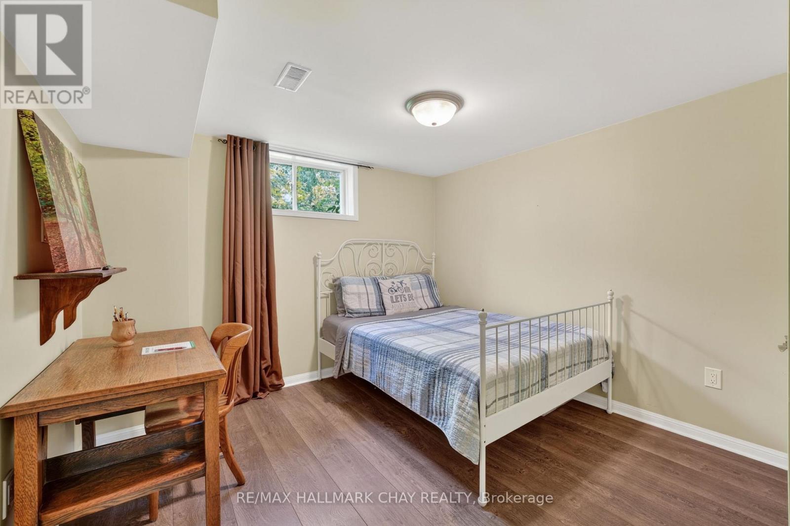 55 BURBANK CIRCLE - 34