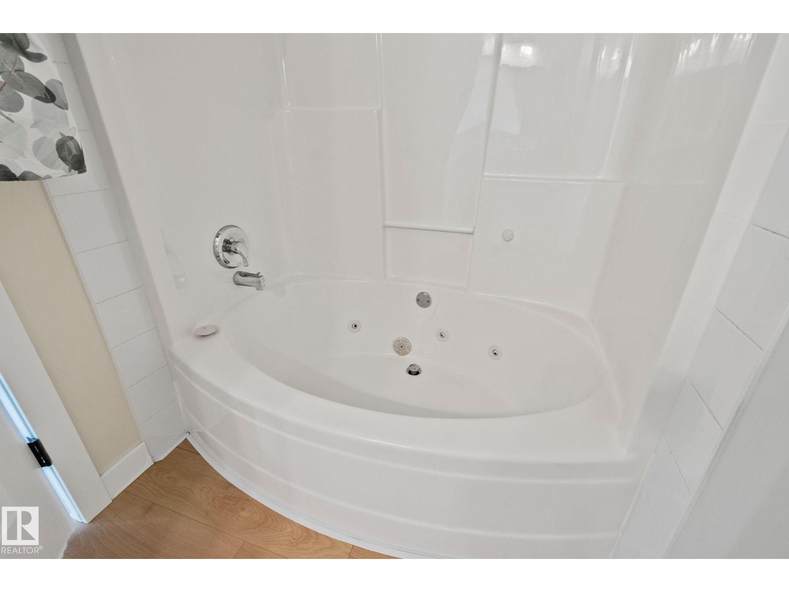 #14 53122 RGE ROAD 14 - 21