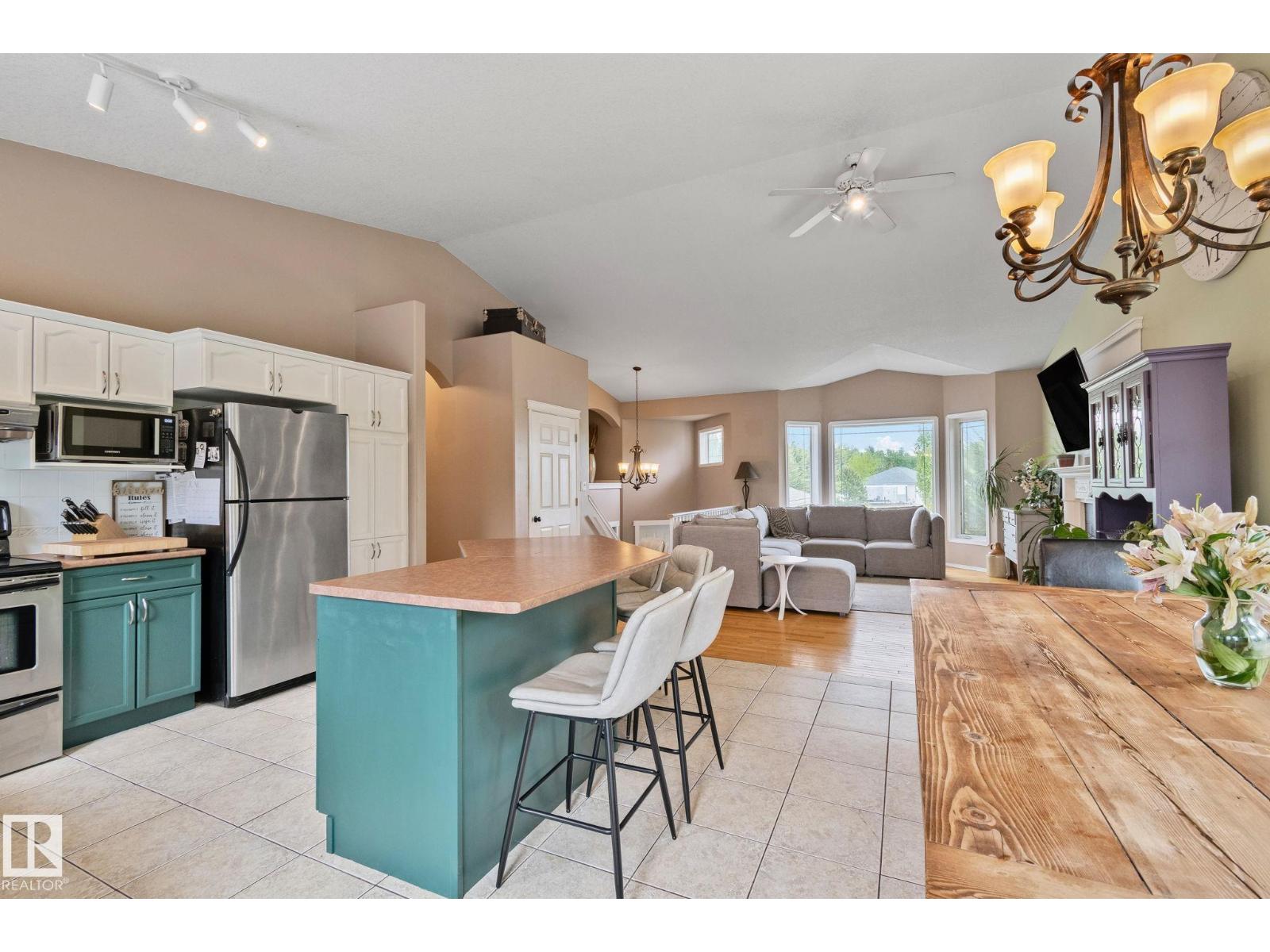#14 53122 RGE ROAD 14 - 9