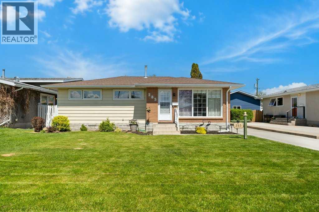 285 Colter Crescent NW - 1