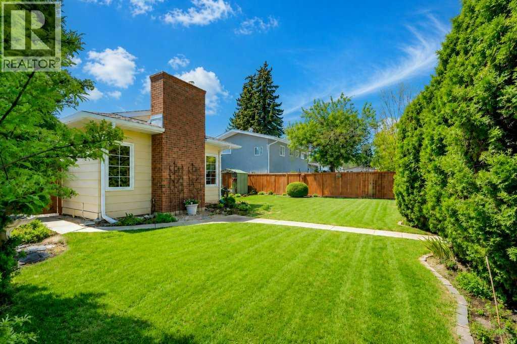 285 Colter Crescent NW - 31