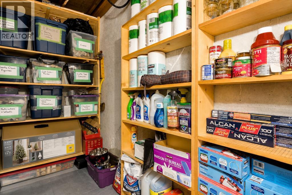 285 Colter Crescent NW - 25