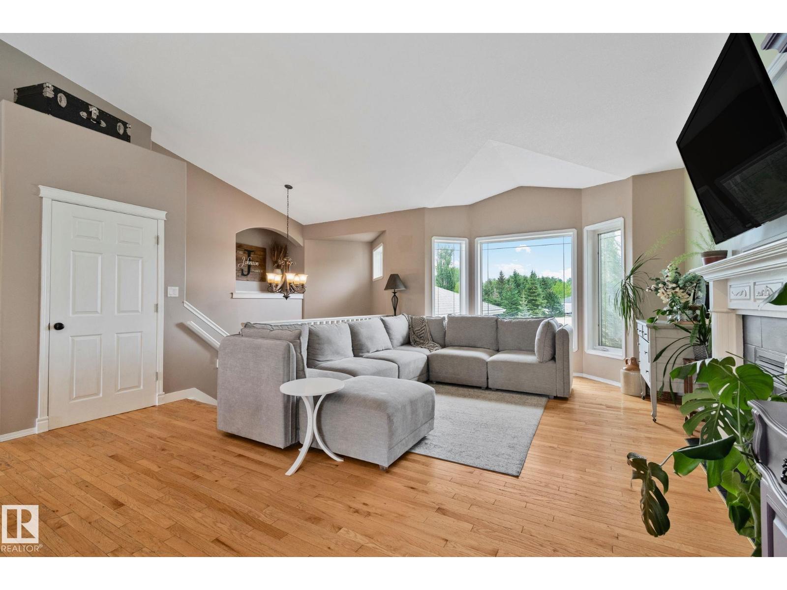 #14 53122 RGE ROAD 14 - 7