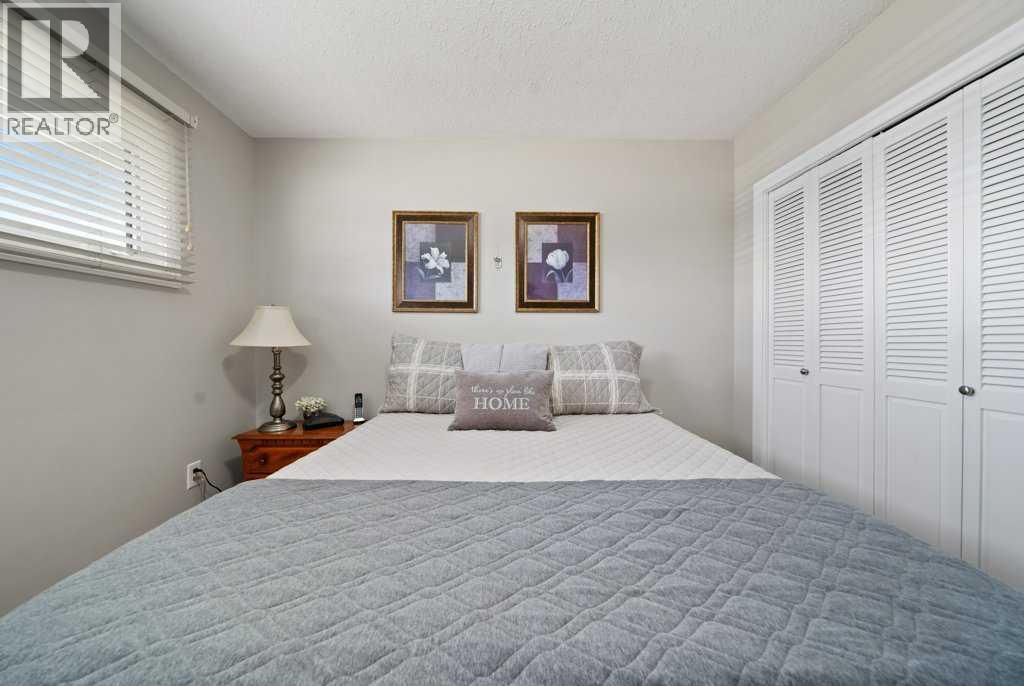 285 Colter Crescent NW - 16