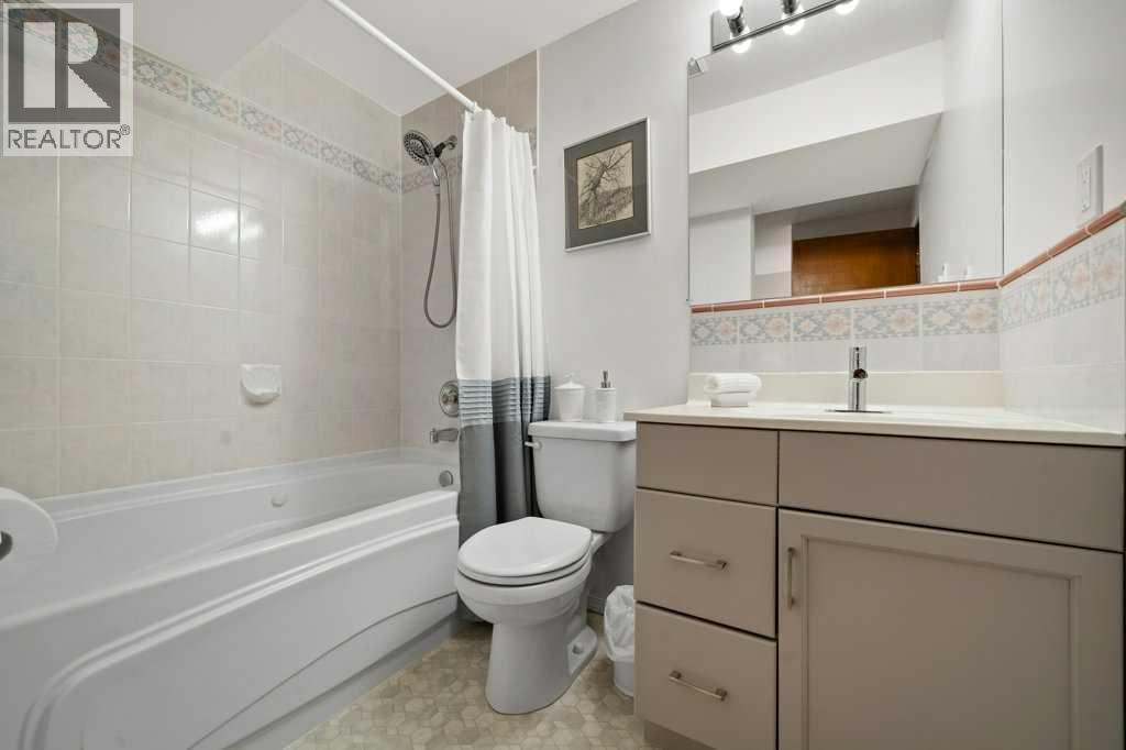 285 Colter Crescent NW - 24