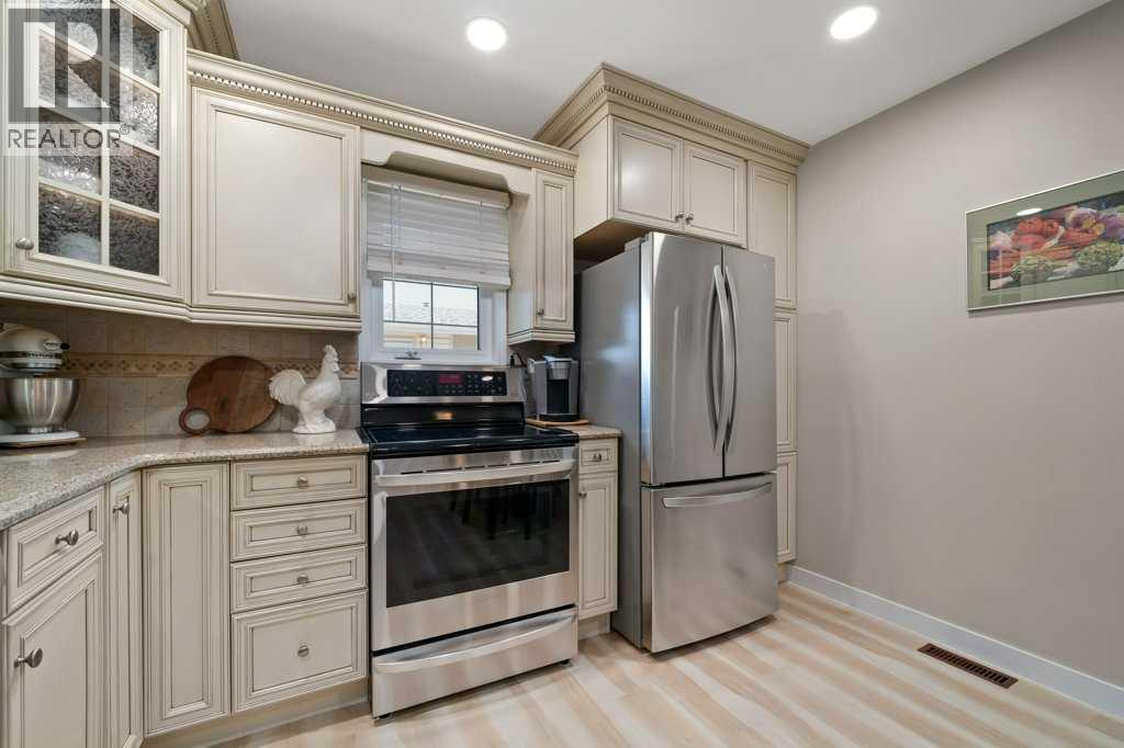 285 Colter Crescent NW - 11