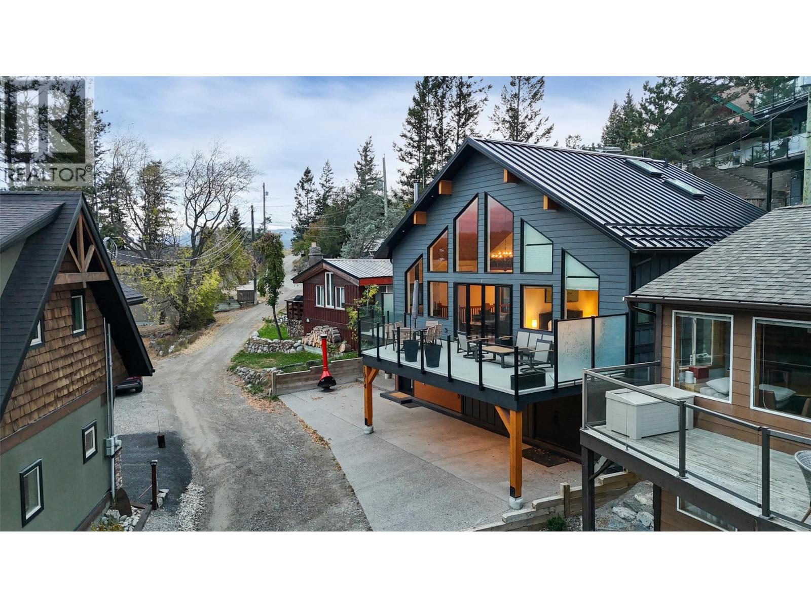 1614 Lower Lakeview Lane - Image 3