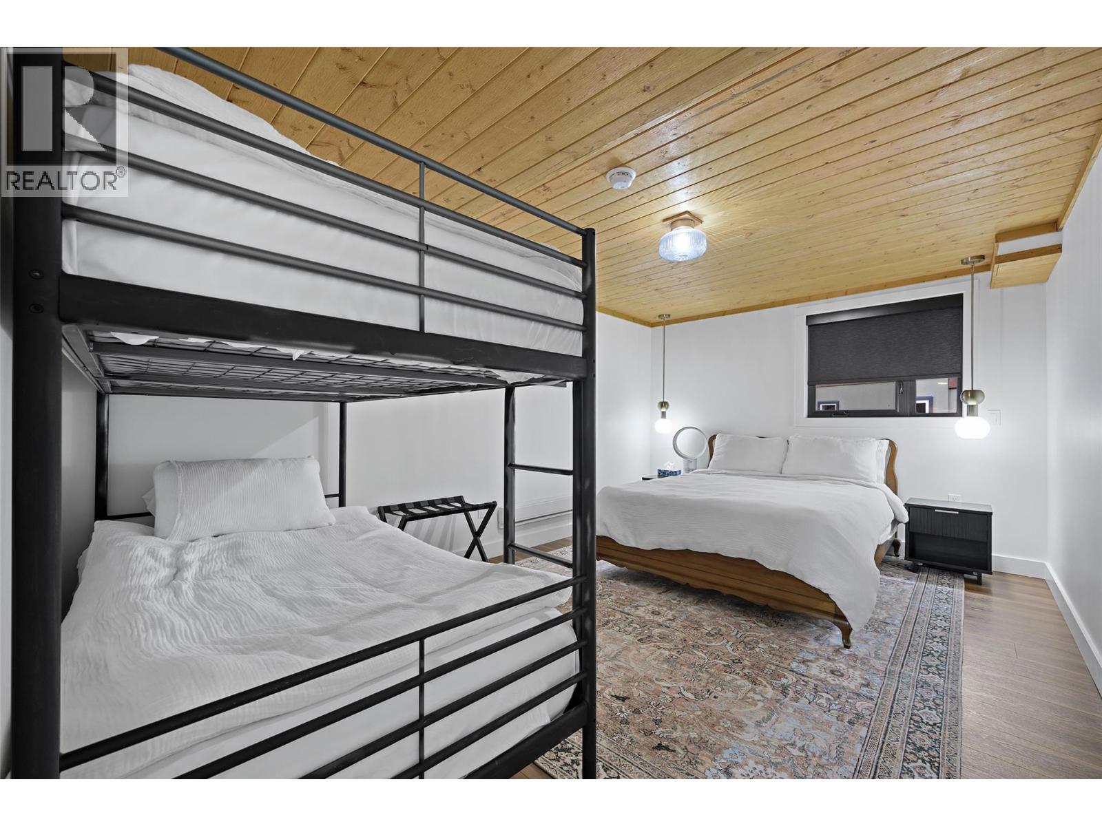 1614 Lower Lakeview Lane - 40