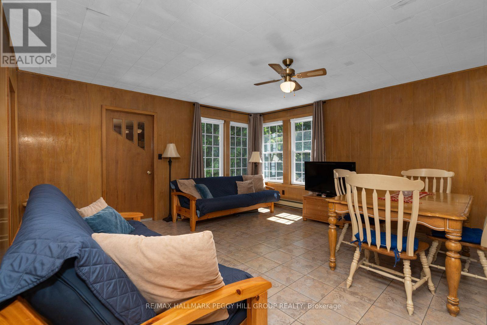 16 SUSAN COURT - 4