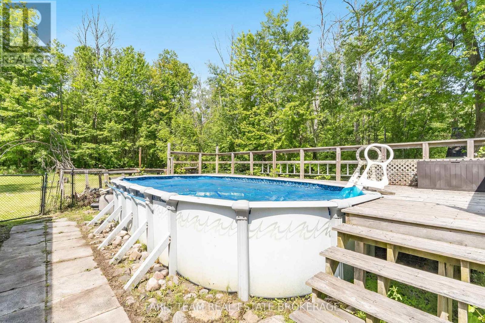 46 HEARTHSTONE DRIVE - 29