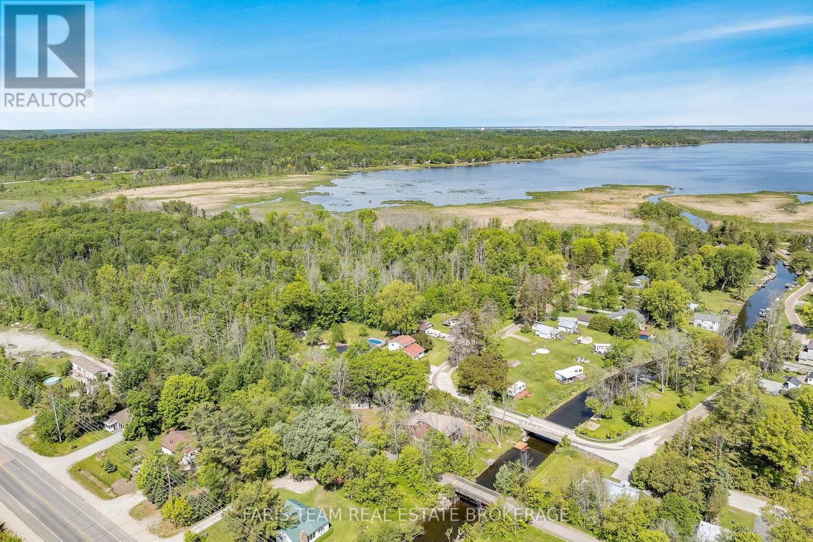 46 HEARTHSTONE DRIVE - 36