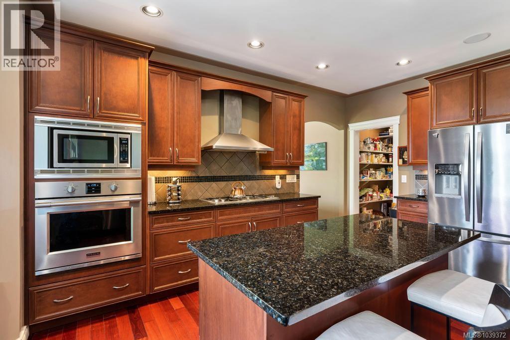 7002 East Sooke Rd - 22