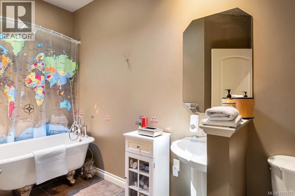 7002 East Sooke Rd - 55