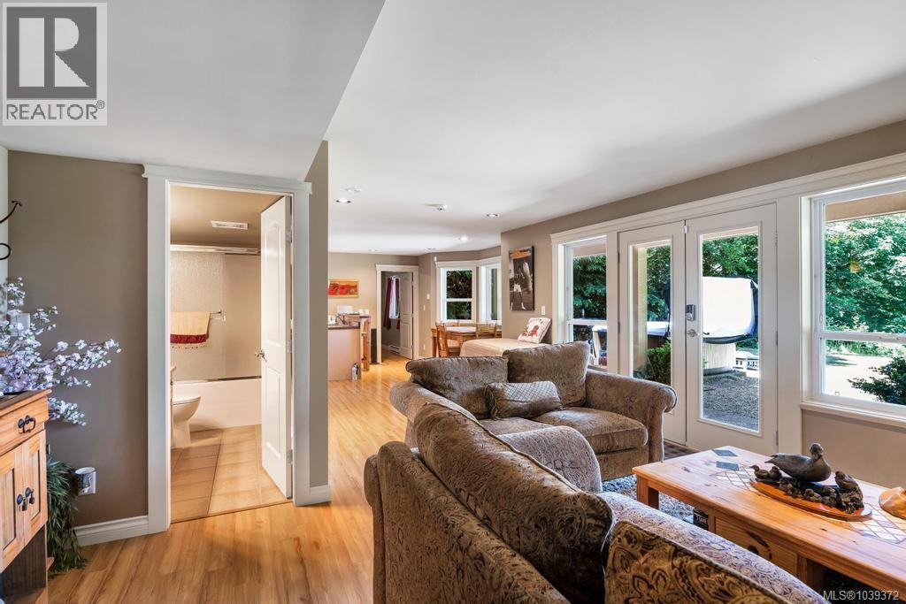 7002 East Sooke Rd - 60